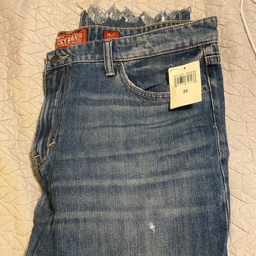 LUCKY BRAND mom jeans!!